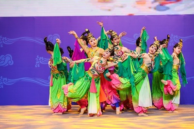 迎冬春文旅新風，絲綢古道煥生機——記“豐收了·游甘肅”冬春文化旅游惠民活動啟動儀式暨絲綢之路(中國)旅行商大會